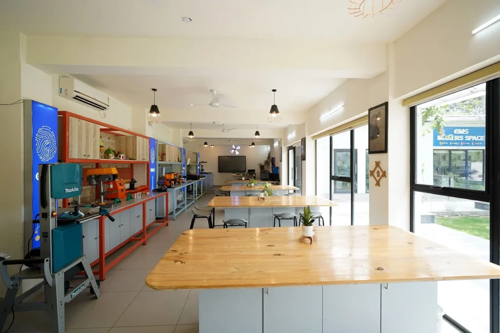 D&T Lab