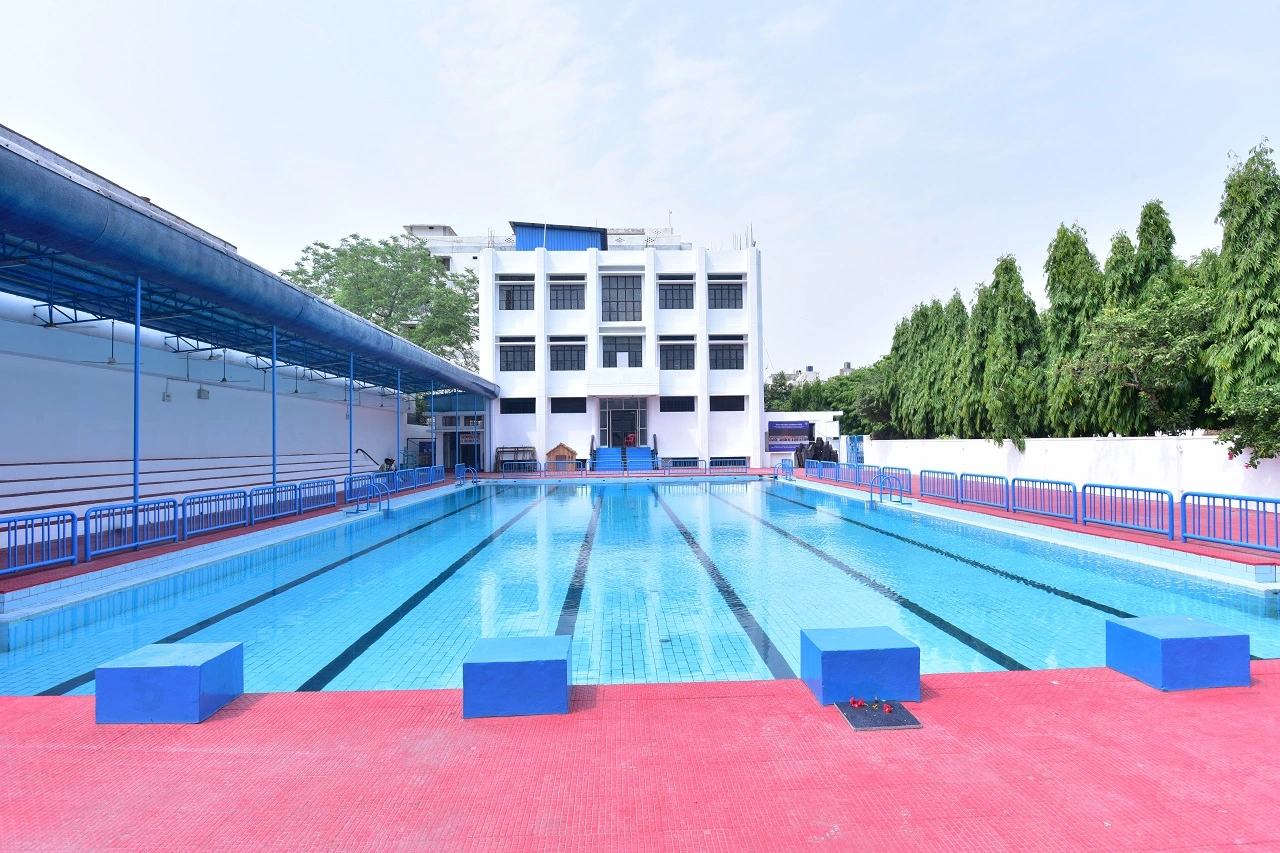 Cambridge Swimming Pool