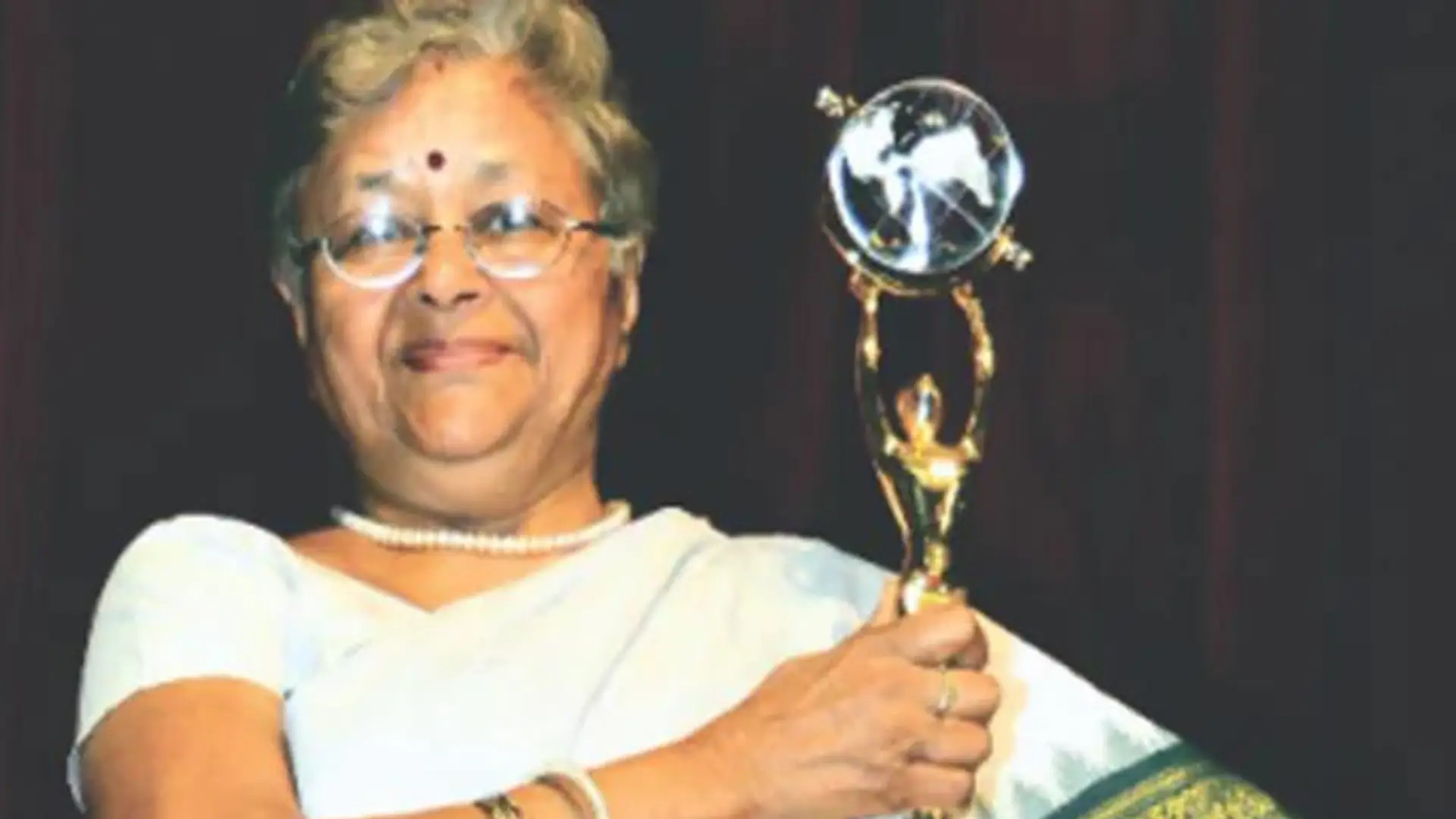 ‘Aadhi Abadi Women Achievers Award‘ to Dr Bharti Gandhi